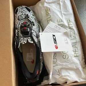 Sidi Shot 2 DZero Shoes in Nero Bianco- Size 42 $_57.JPG?set_id=880000500F main image 3
